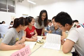 C:\Documents and Settings\Administrator\桌面\新建文件夹\实习实训训\国际贸易情景教学.JPG