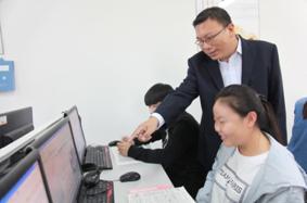 C:\Documents and Settings\Administrator\桌面\新建文件夹\实习实训训\照片 527.jpg